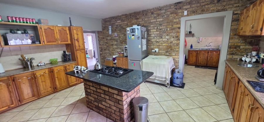 4 Bedroom Property for Sale in Miederpark North West